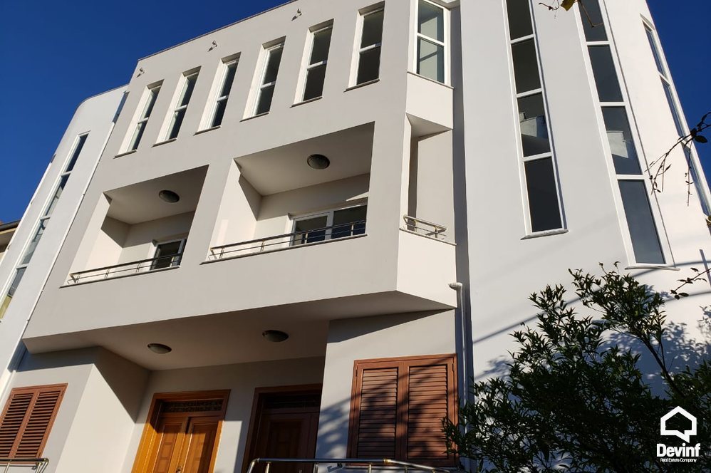 Tirane For Rent Villa  Islam Rusi street, Shkoza area Office Villa Multifunctional Building klinike dentare Hotel kopesht femijesh azil per te moshuarit