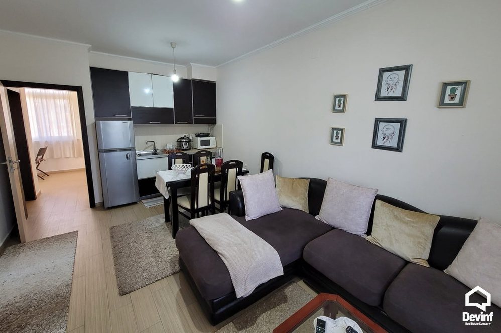 Tirane Qera Apartament 2+1+A Apartament ne Bulevardin Zogu i I-re apartament