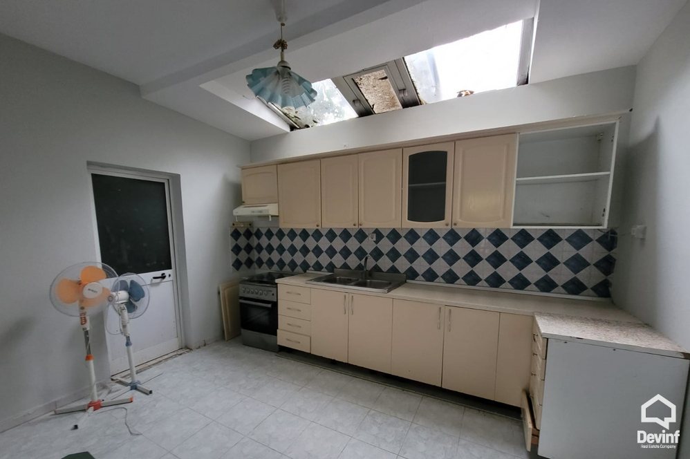 Tirane For Sale Villa  Pjeter Budi street, near the Amavita Hopsital Office Villa Multifunctional Building klinike dentare Hotel kopesht femijesh azil per te moshuarit