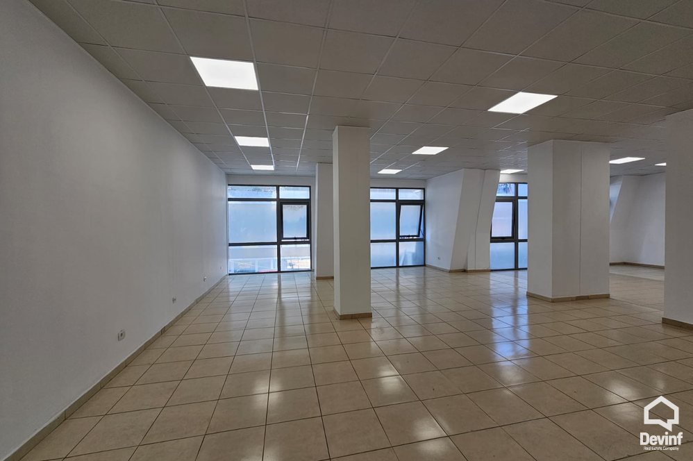 Tirane For Rent Office  Comercial unit in Kavaja Street Office Business Center Office spa klinike spitalore Business Center shkolle kursesh kurse
