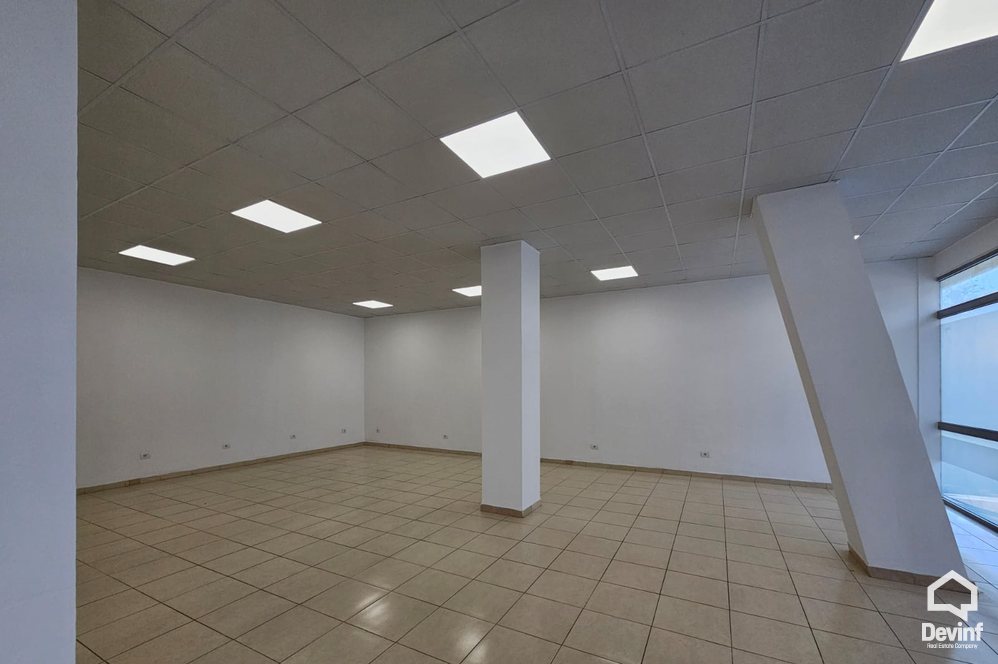 Tirane For Rent Office  Comercial unit in Kavaja Street Office Business Center Office spa klinike spitalore Business Center shkolle kursesh kurse