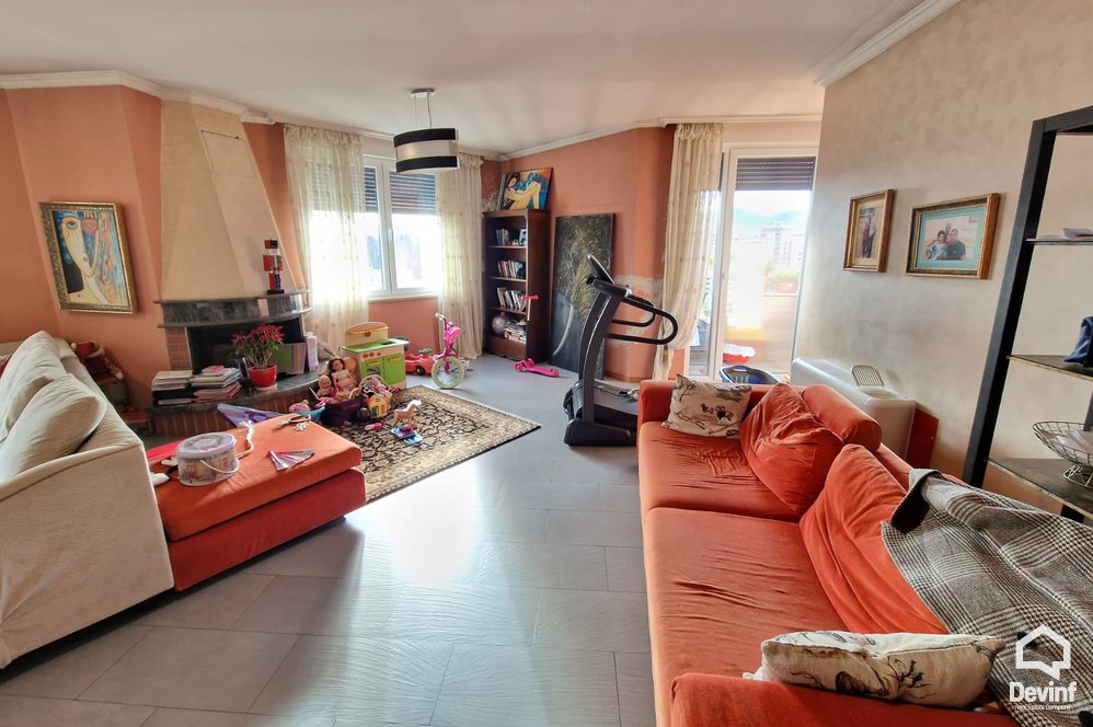 Tirane Shitje Apartament 3+1+A Rruga Perlat Rexhepi, prane Fakultetit Juridik apartament