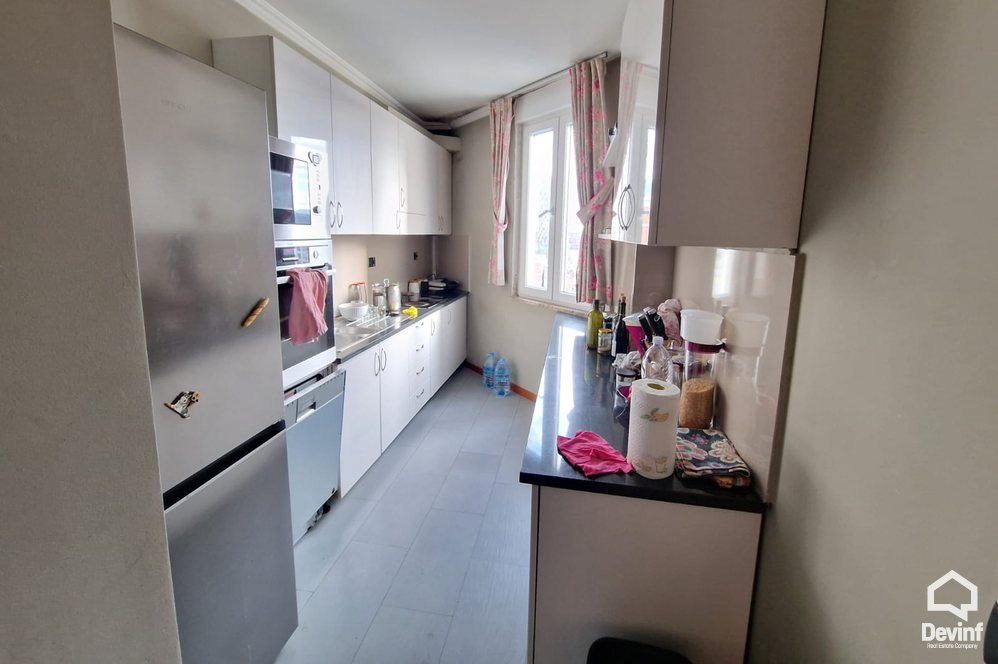 Tirane Shitje Apartament 3+1+A Rruga Perlat Rexhepi, prane Fakultetit Juridik apartament