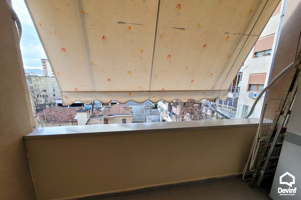 Tirane Qera Apartament 2+1+G Apartament ne zonen e Bllokut apartament