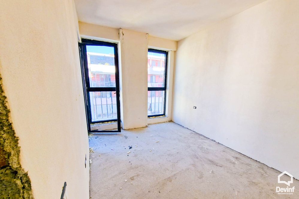 Tirane Shitje Apartament 1+1+A Prane Kompleksit Dinamo, rruga Liman Kaba. apartament