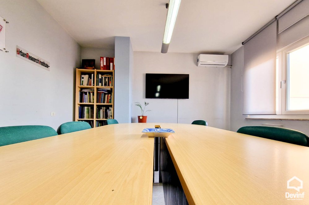 Tirane Shitje Apartament 3+1+G Rruga Reshit Petrela, prane Drejtorise se Arshives. apartament zyre