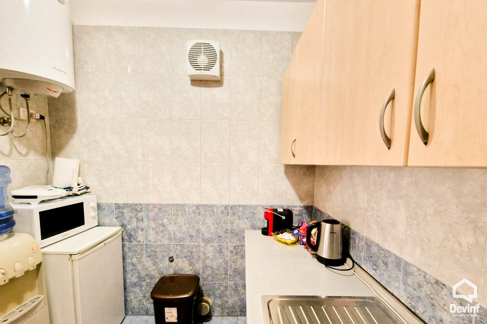 Tirane Shitje Apartament 3+1+G Rruga Reshit Petrela, prane Drejtorise se Arshives. apartament zyre