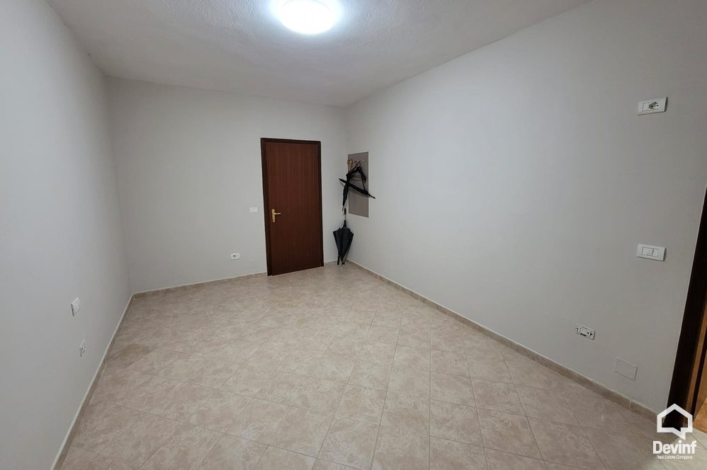 Tirane Qera Apartament 2+1+A Apartament ne Bulevardin Gjergj Fishta zyre