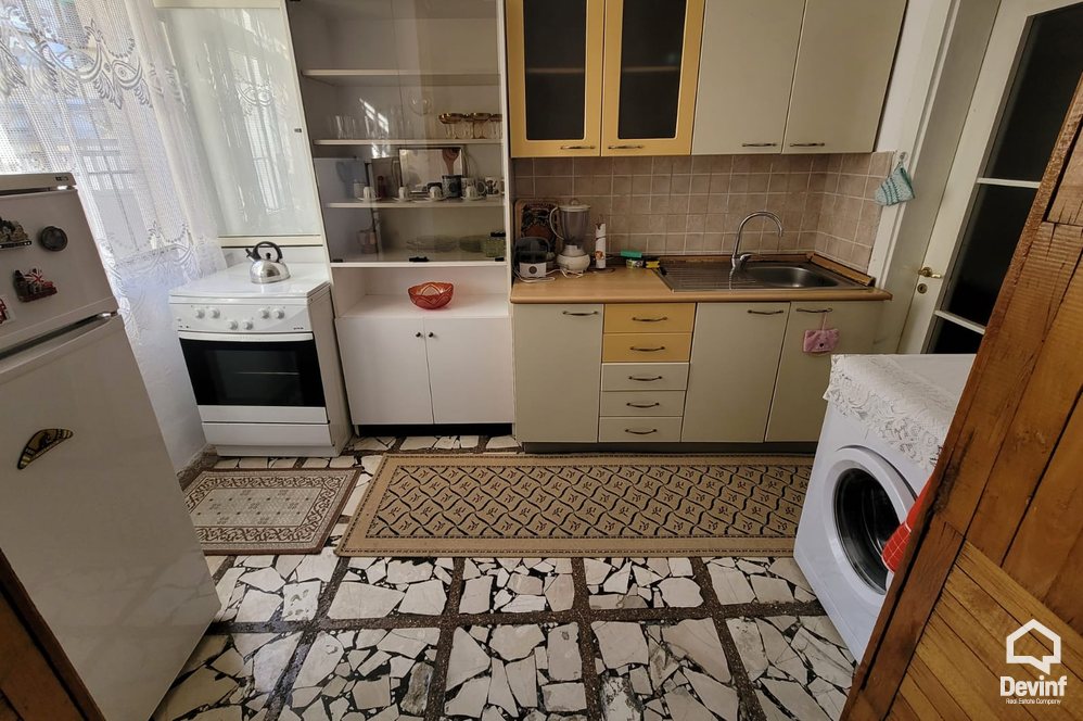 Tirane For Rent Houses 3+1+A Offices in the center of Tirana Apartment Office