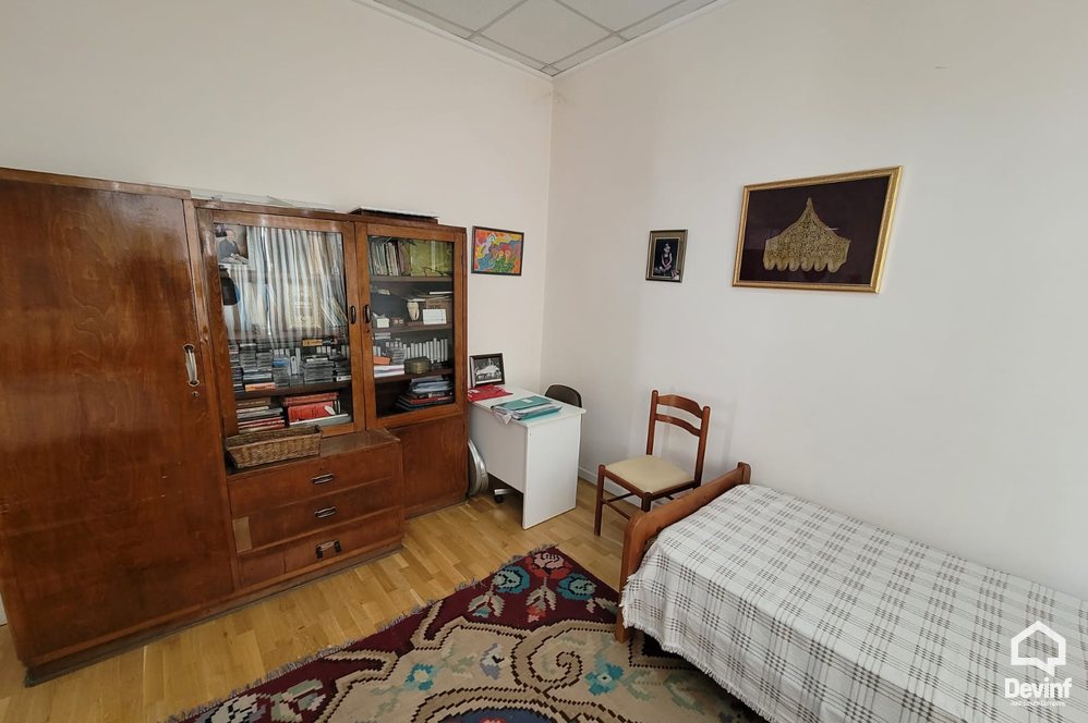 Tirane For Rent Houses 3+1+A Offices in the center of Tirana Apartment Office