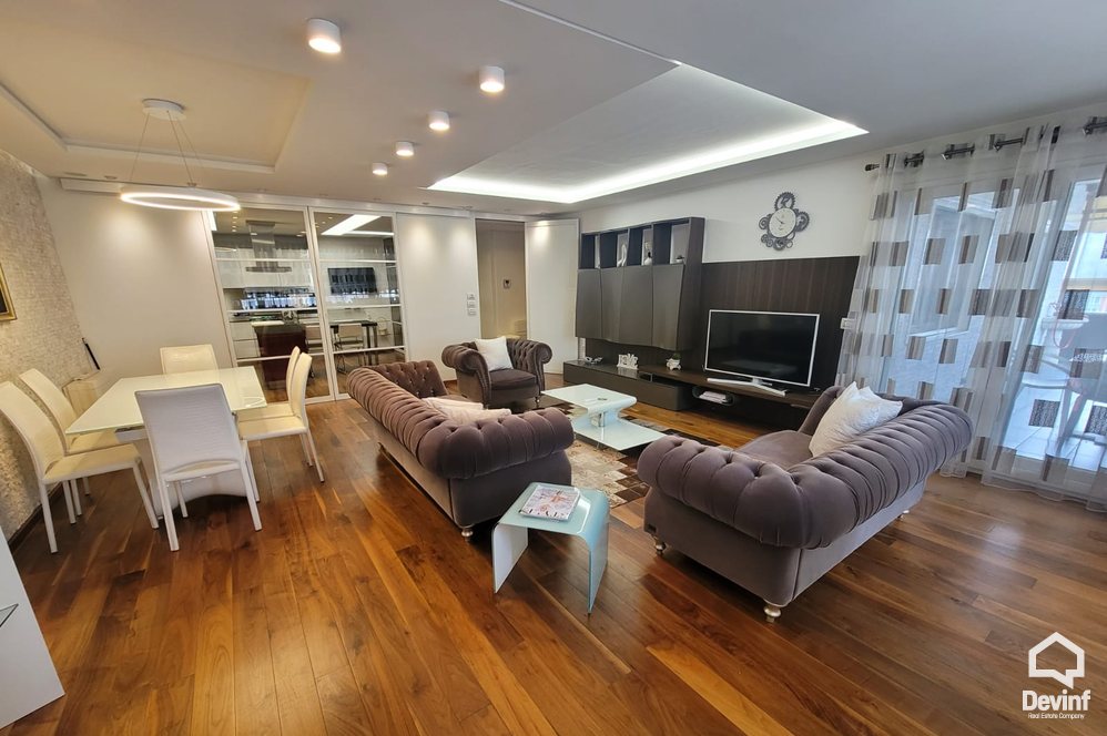Tirane Qera Apartament 3+1 Apartament luksoz ne zonen prane Piramides, Tirane apartament