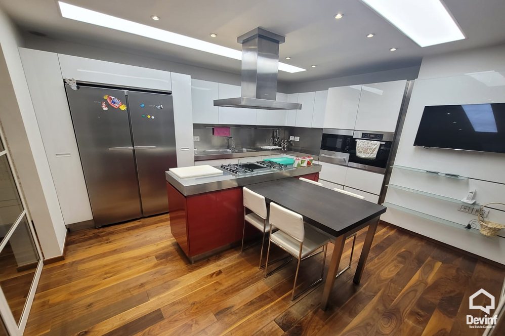 Tirane Qera Apartament 3+1 Apartament luksoz ne zonen prane Piramides, Tirane apartament