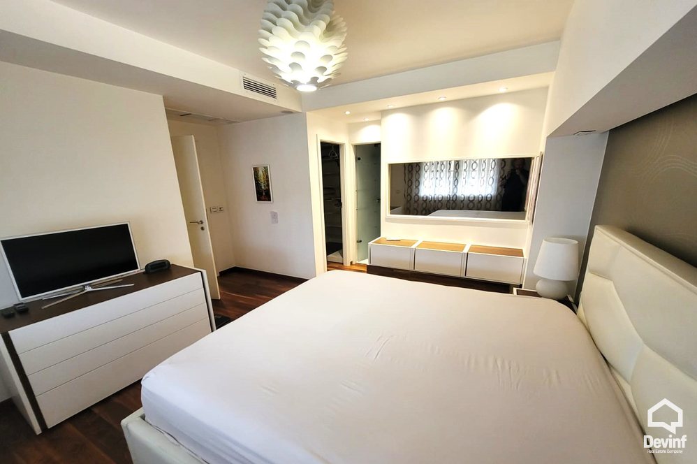 Tirane Qera Apartament 3+1 Apartament luksoz ne zonen prane Piramides, Tirane apartament