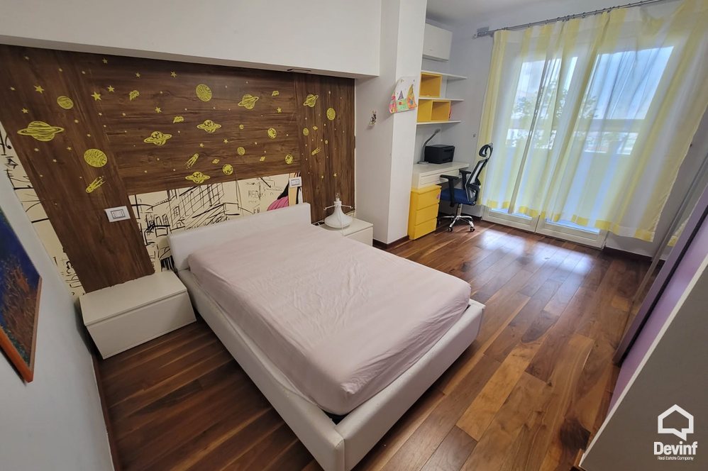 Tirane Qera Apartament 3+1 Apartament luksoz ne zonen prane Piramides, Tirane apartament
