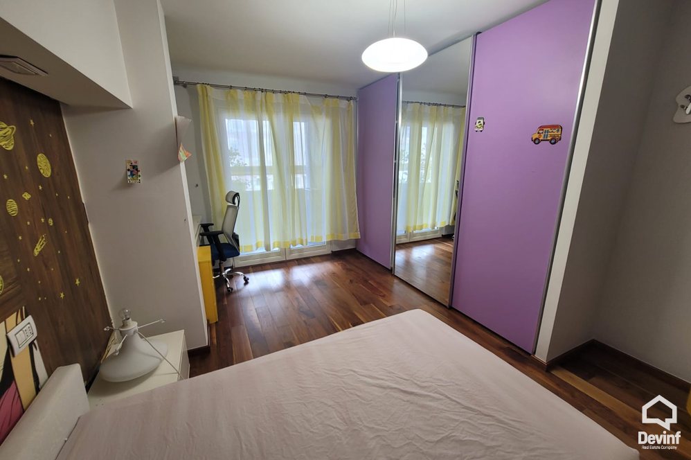 Tirane Qera Apartament 3+1 Apartament luksoz ne zonen prane Piramides, Tirane apartament