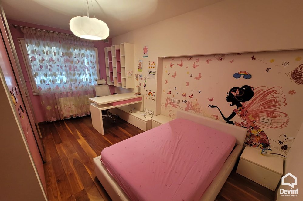 Tirane Qera Apartament 3+1 Apartament luksoz ne zonen prane Piramides, Tirane apartament