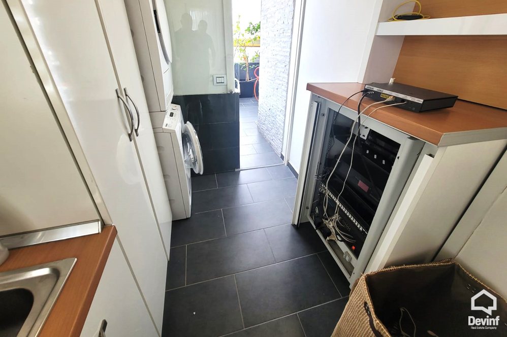 Tirane Qera Apartament 3+1 Apartament luksoz ne zonen prane Piramides, Tirane apartament