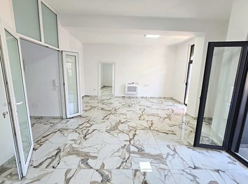 Apartament Qera Apartament/zyre ne Rrugen Ali Demi