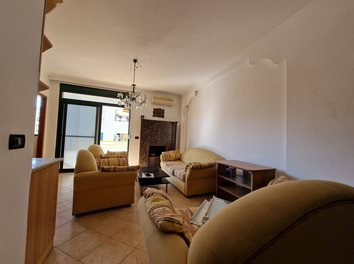 Apartament Shitje Rruga Pavaresia, mbrapa Hotel Florida