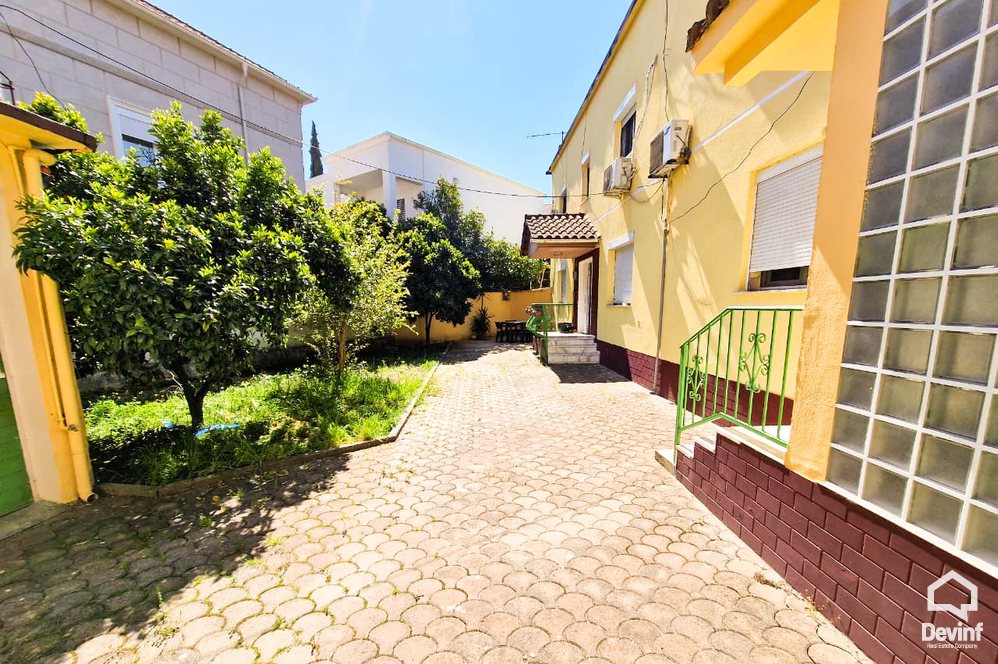 Tirane Shitje Apartament  Rruga Isuf Elezi, blloku i vilave, Selite apartament apartament me oborr