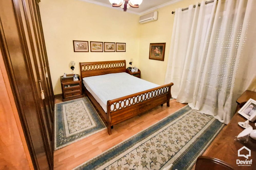 Tirane Shitje Apartament  Rruga Isuf Elezi, blloku i vilave, Selite apartament apartament me oborr