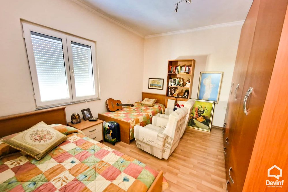 Tirane Shitje Apartament  Rruga Isuf Elezi, blloku i vilave, Selite apartament apartament me oborr