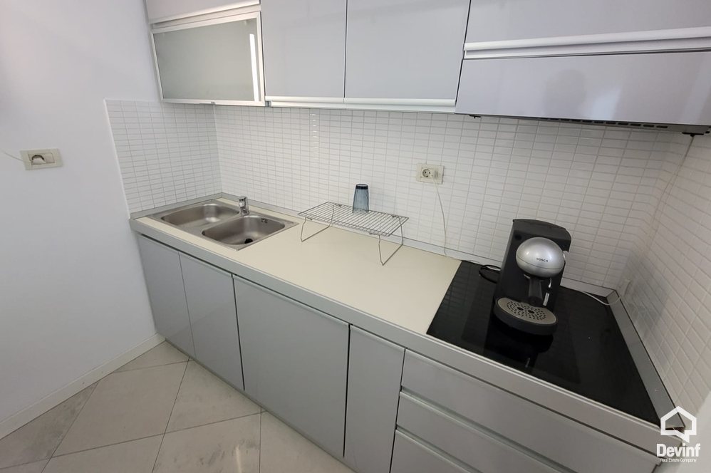 Tirane For Rent Office  Office in a business center near the Pyramid, Tirana Office Business Center