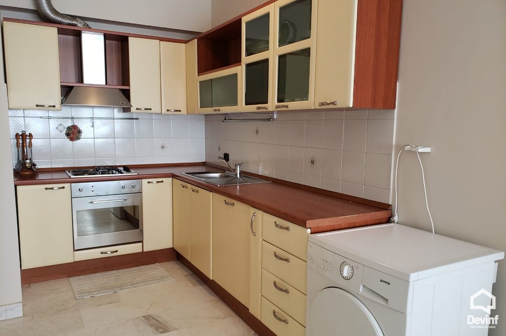Tirane Qera Apartament 2+1+A Apartament prane qendres se Tiranes apartament