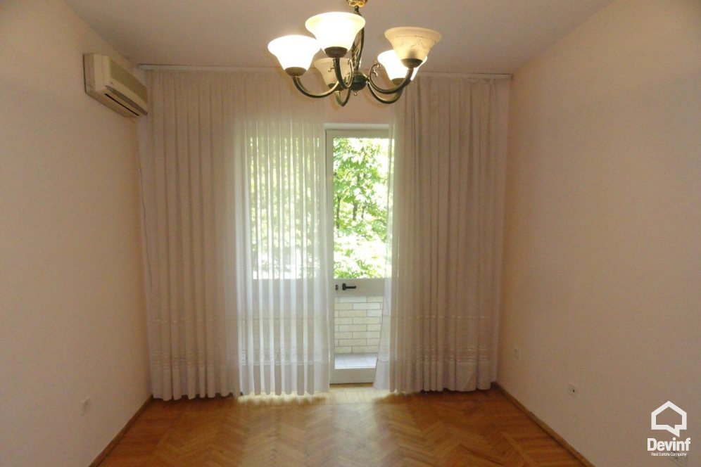 Tirane For Rent Office 2+1 Office located in Str. Sami Frasheri Apartment Office