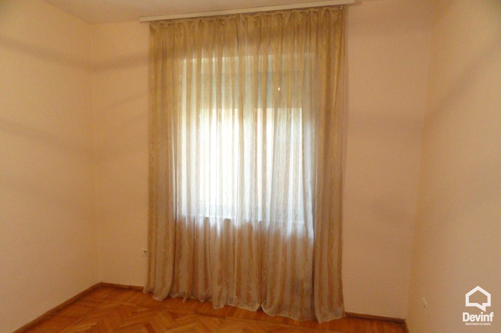 Tirane For Rent Office 2+1 Office located in Str. Sami Frasheri Apartment Office