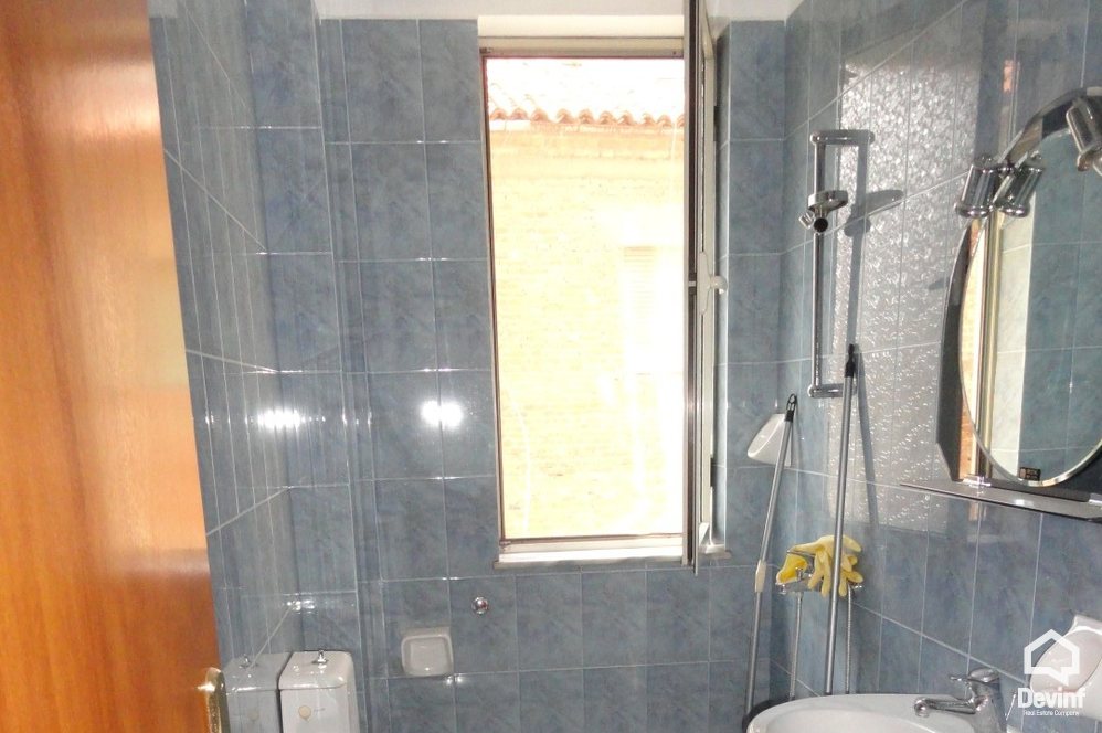 Tirane For Rent Office 2+1 Office located in Str. Sami Frasheri Apartment Office