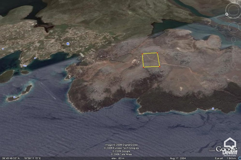 Sarande Shitje Toke  Ksamil, Sarande prane detit toke ne bregdet
