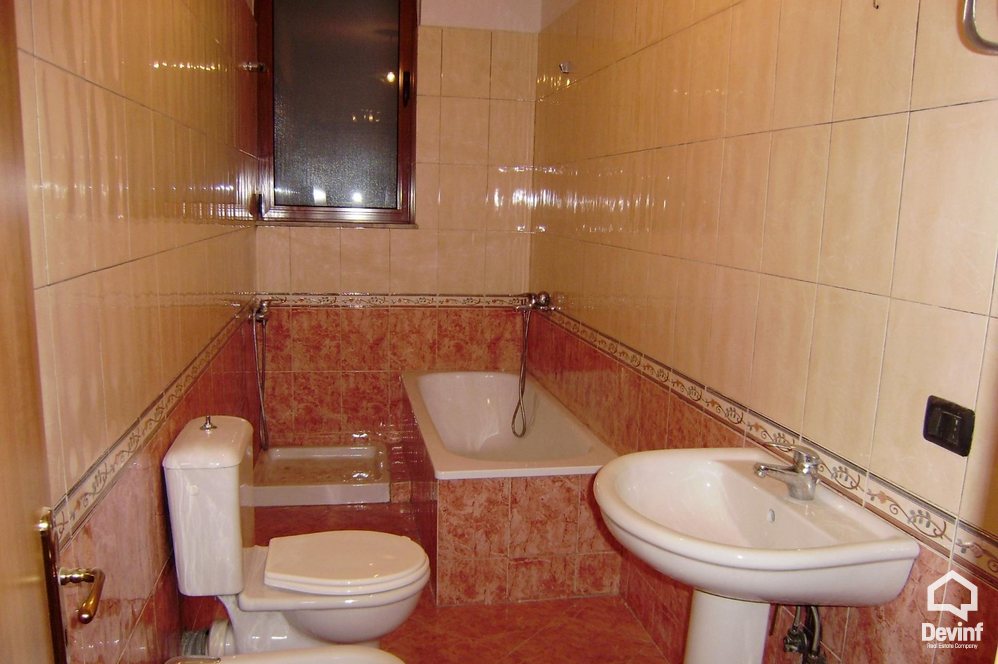 Tirane Shitje Apartament 2+1+A Pallat i ri i pozicionuar prane Gjimnazit Petro Nini Luarasi apartament