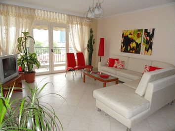 Apartament Qera Apartament ne zonen e ish Bllokut