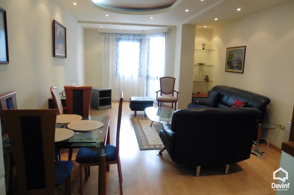 Tirane Qera Apartament 2+1+A Ne zonen e Bllokut apartament