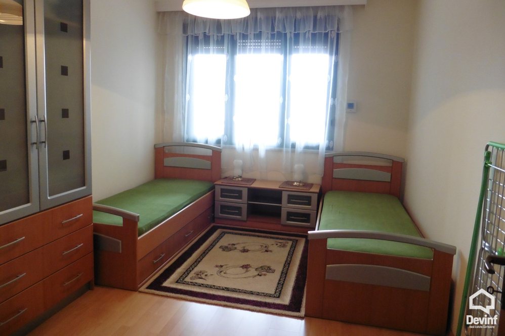 Tirane Qera Apartament 2+1+A Ne zonen e Bllokut apartament