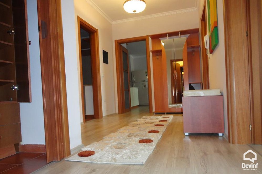 Tirane Qera Apartament 3+1+A Ne zonen e Radio Televizionit Shqiptar apartament