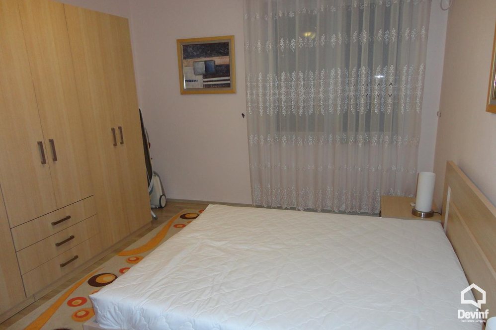 Tirane Qera Apartament 3+1+A Ne zonen e Radio Televizionit Shqiptar apartament
