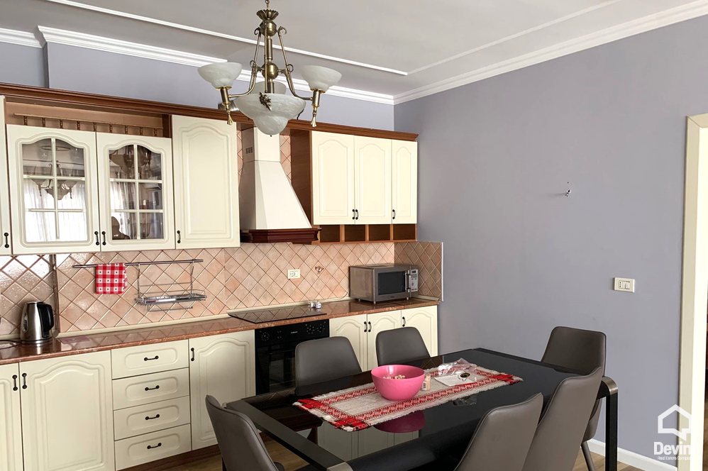 Tirane Qera Apartament 2+1+A Apartament prane Stadiumit Air Albania apartament