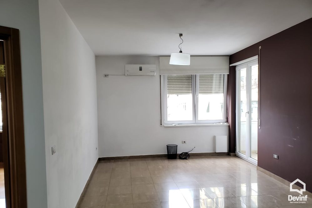 Tirane Qera Zyre 1+1+A Pallat i ri prane Qendres Taivan zyre