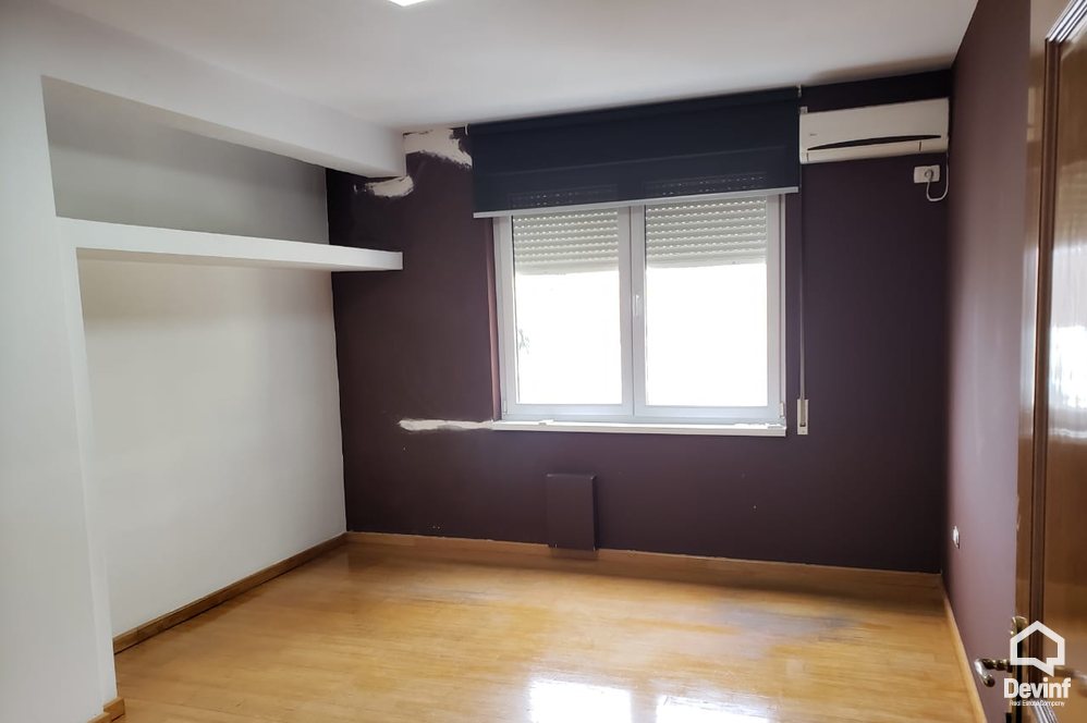 Tirane Qera Zyre 1+1+A Pallat i ri prane Qendres Taivan zyre