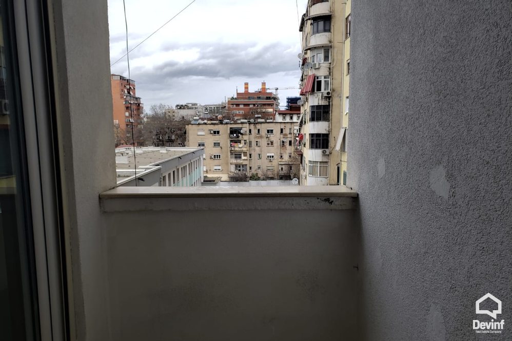 Tirane Qera Zyre 1+1+A Pallat i ri prane Qendres Taivan zyre