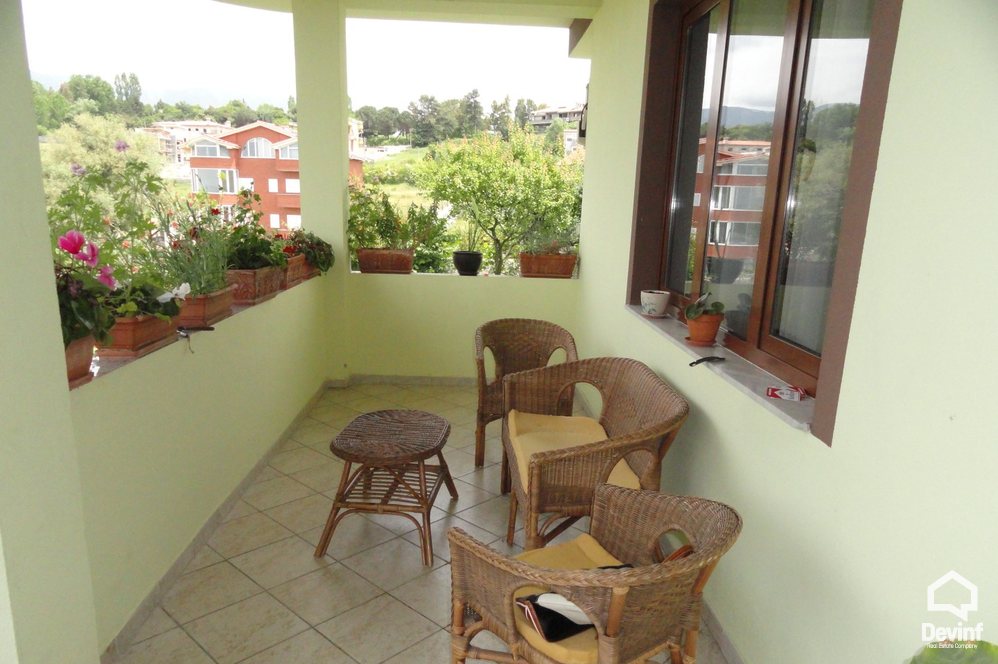 Tirane For Rent Villa Me shume House located near the Lake of Tirana 