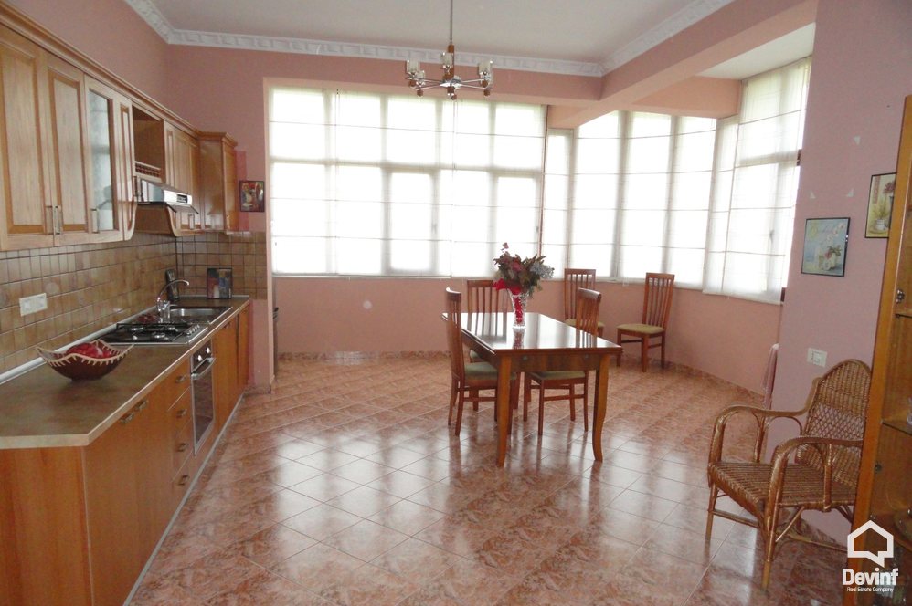Tirane For Rent Villa Me shume House located near the Lake of Tirana 