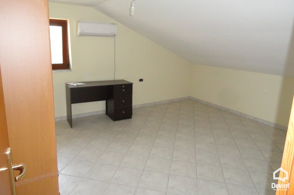 Tirane For Rent Villa Me shume House located near the Lake of Tirana 