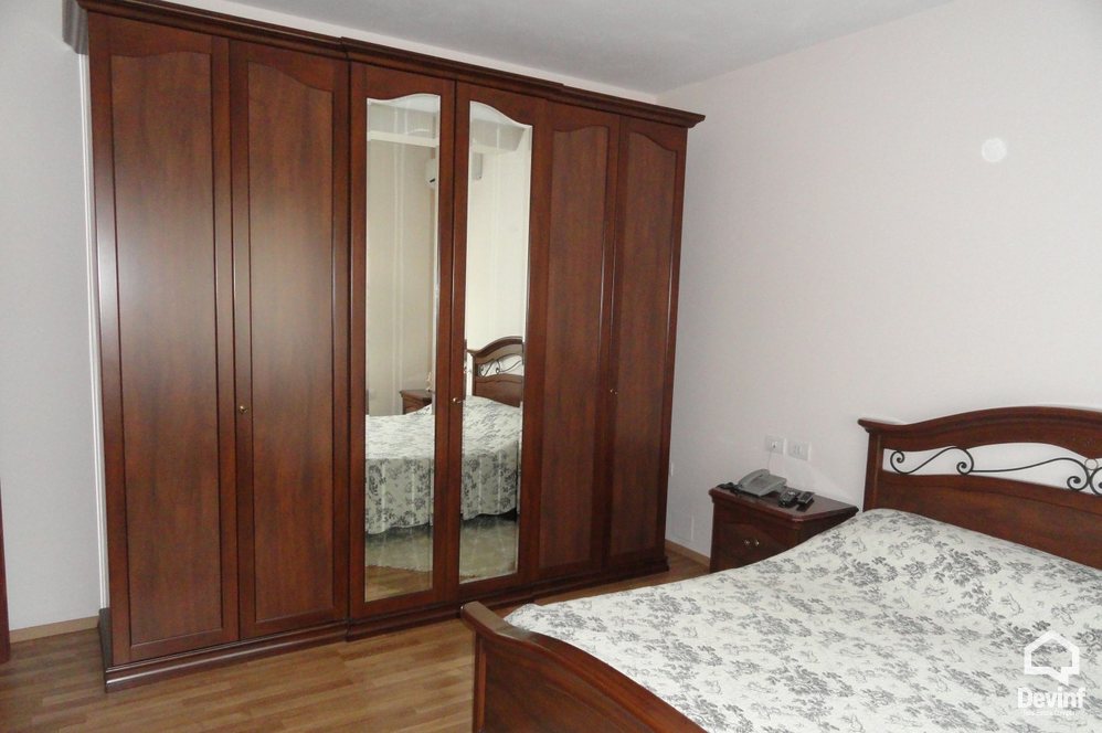Tirane For Rent Villa  House in Str. Elbasanit 