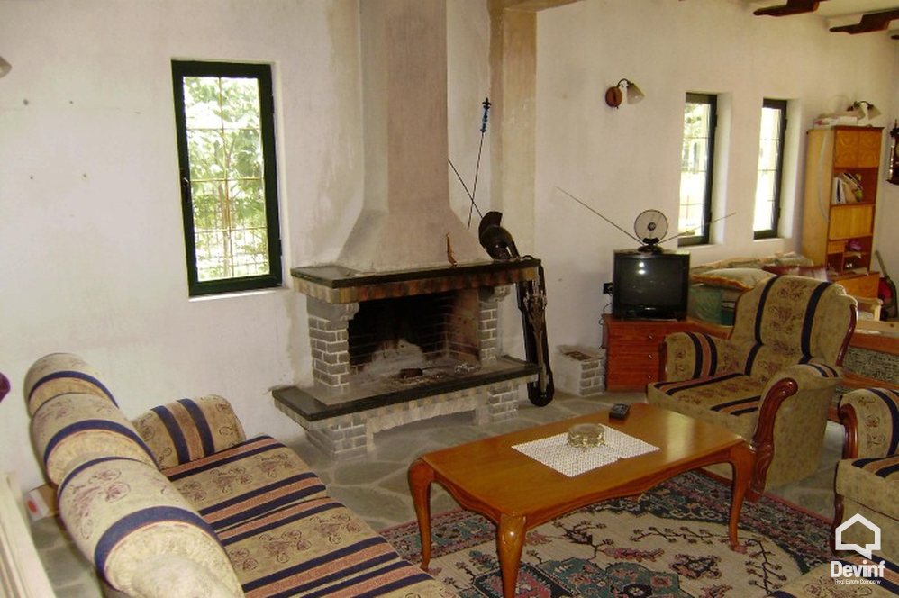 Tirane Qera Vile Me shume se 4 dhoma Vile ne zonen e Rr. Elbasanit prane ish Vilave Gjermane apartament