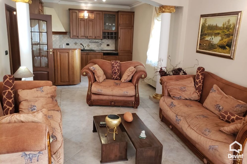 Tirane Qera Apartament 2+1+A Pallat i ri ne qender te zones se Bllokut apartament
