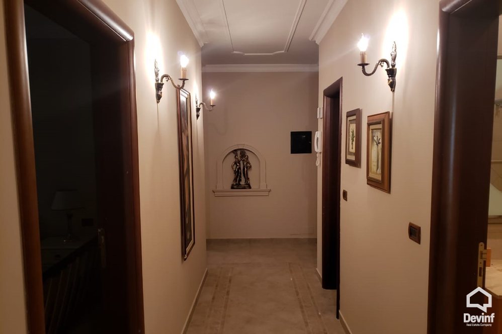 Tirane Qera Apartament 2+1+A Pallat i ri ne qender te zones se Bllokut apartament