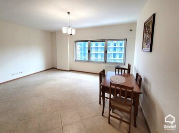 Apartament Qera Pallat i ri prane Piramides